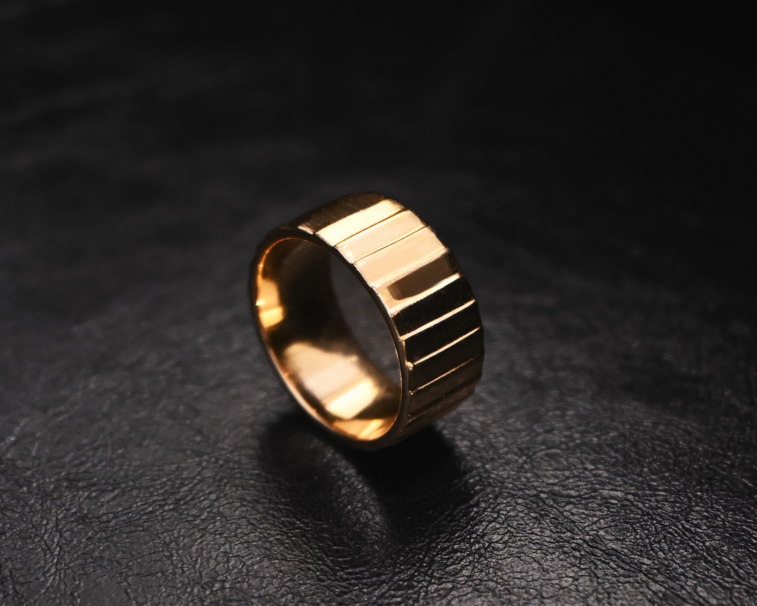 Minimalist Jewelry Gift Ideas for the Holidays