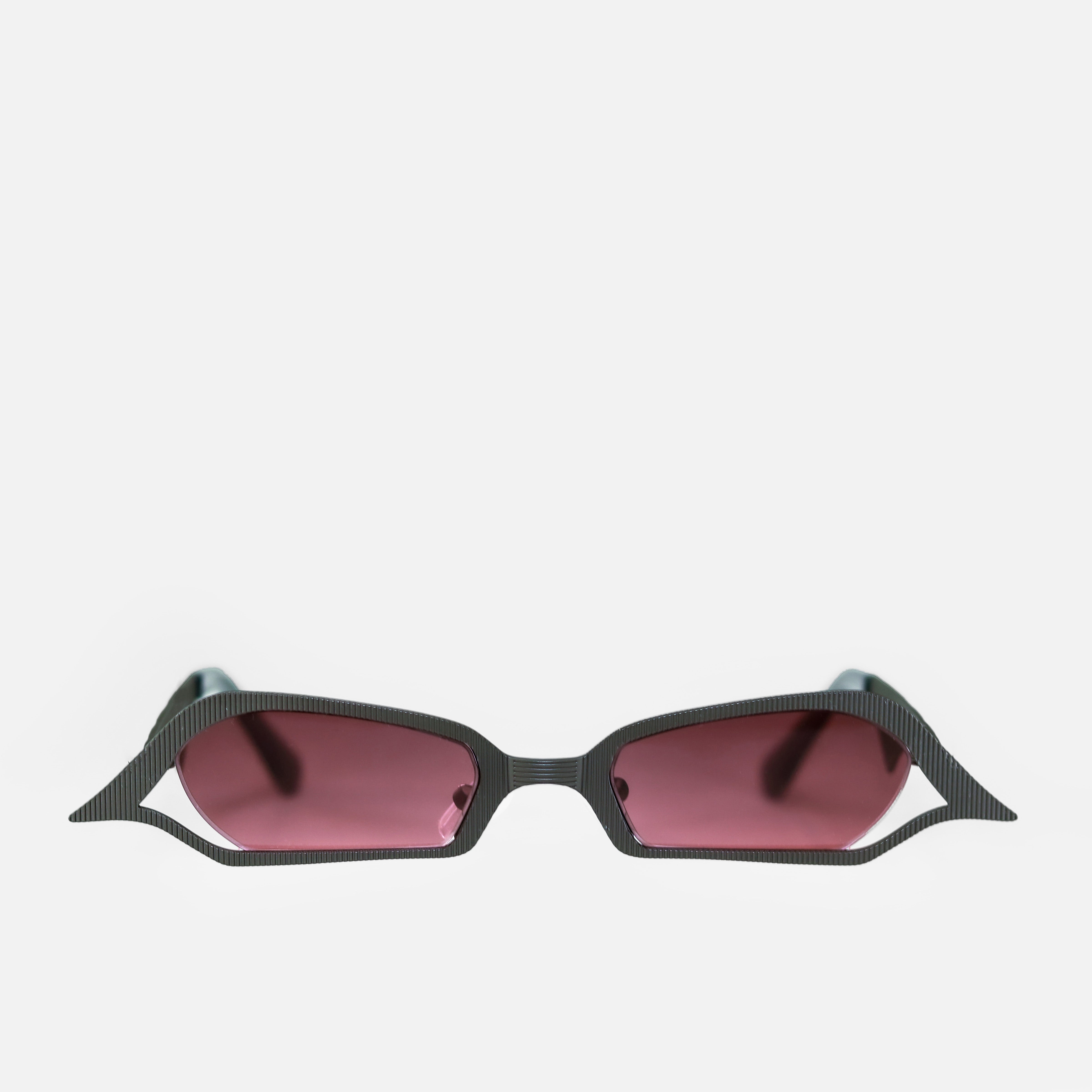 Snake1nthe3y3 - The Luna Edge Dark