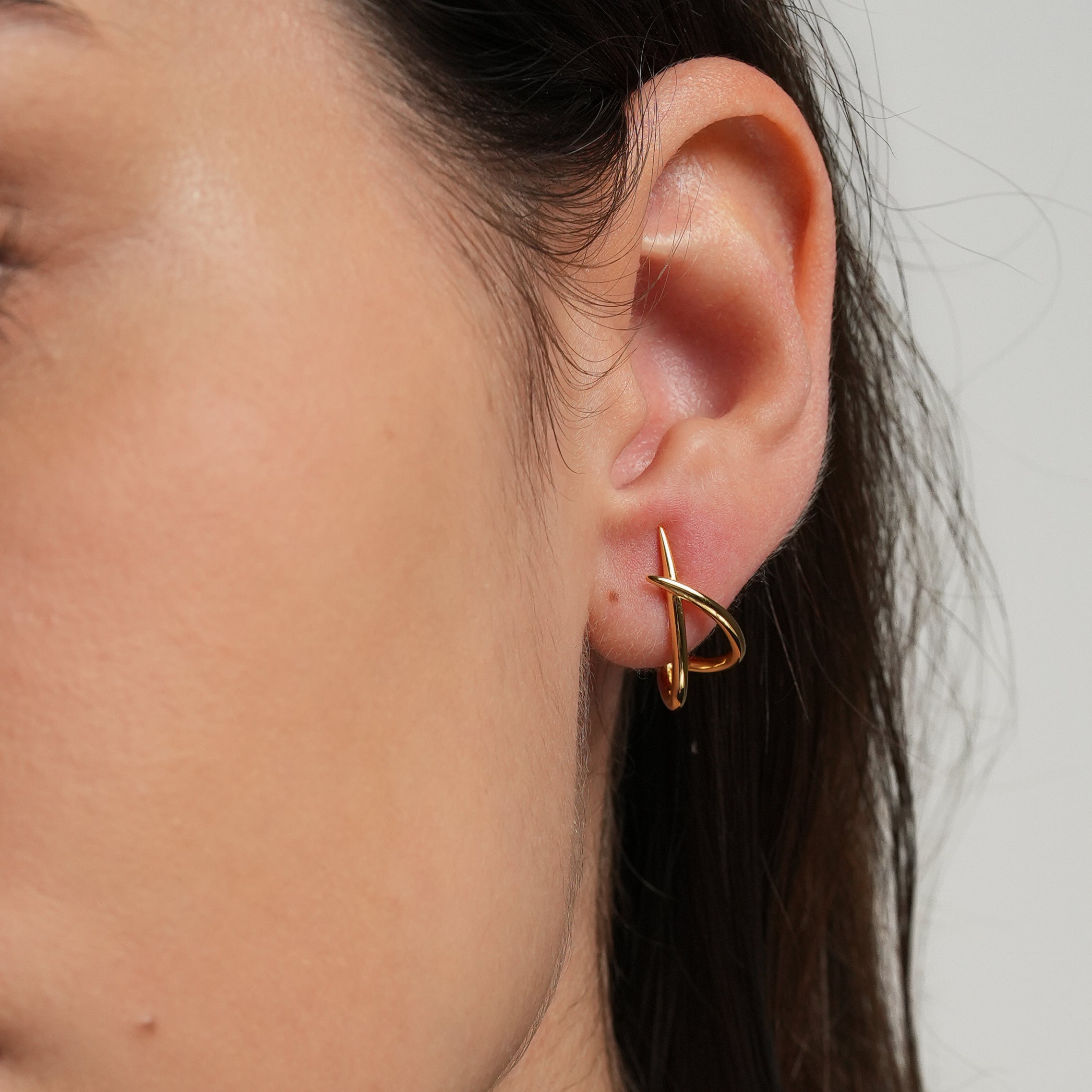 Command Earrings